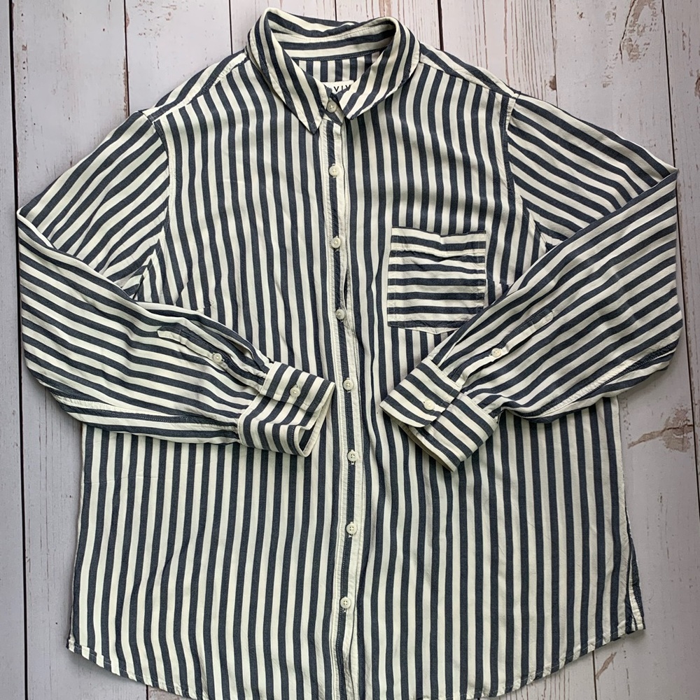 Ava & Viv Navy & Ivory Button Down Shirt - Size 1X